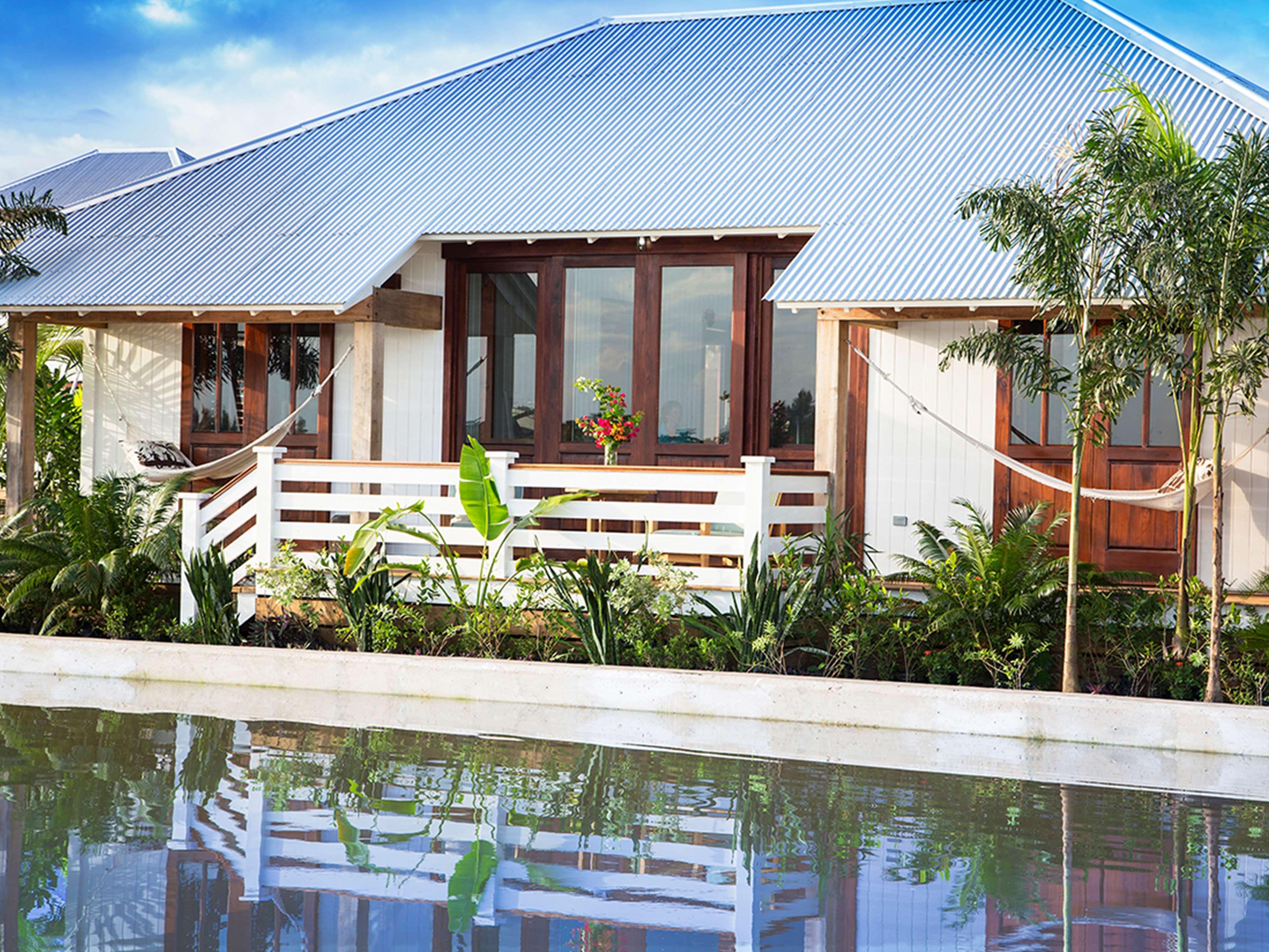 Mahogany Bay Resort And Beach Club, Curio Collection San Pedro  Exterior foto