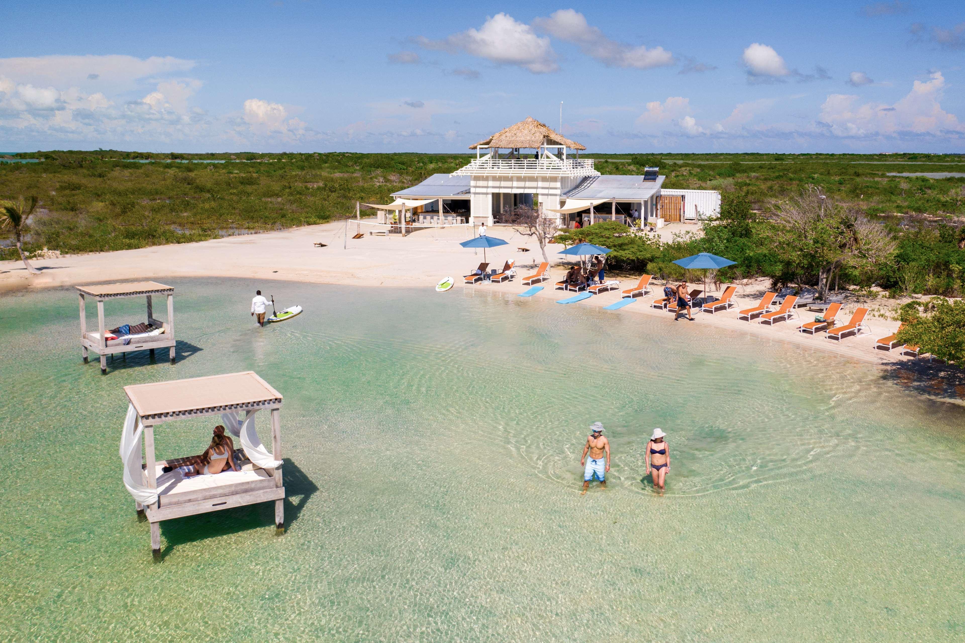 Mahogany Bay Resort And Beach Club, Curio Collection San Pedro  Exterior foto